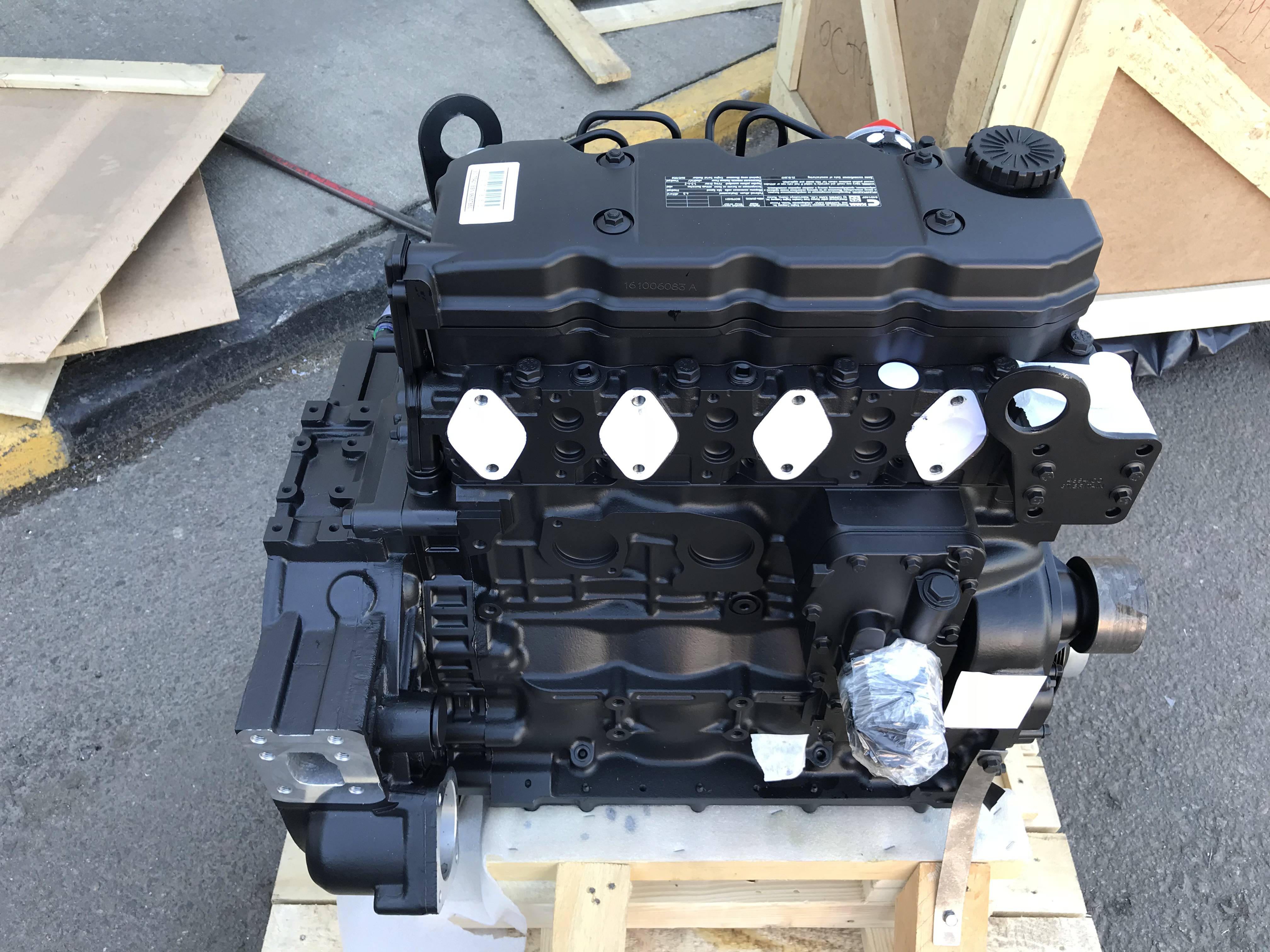 Двигатель  новый